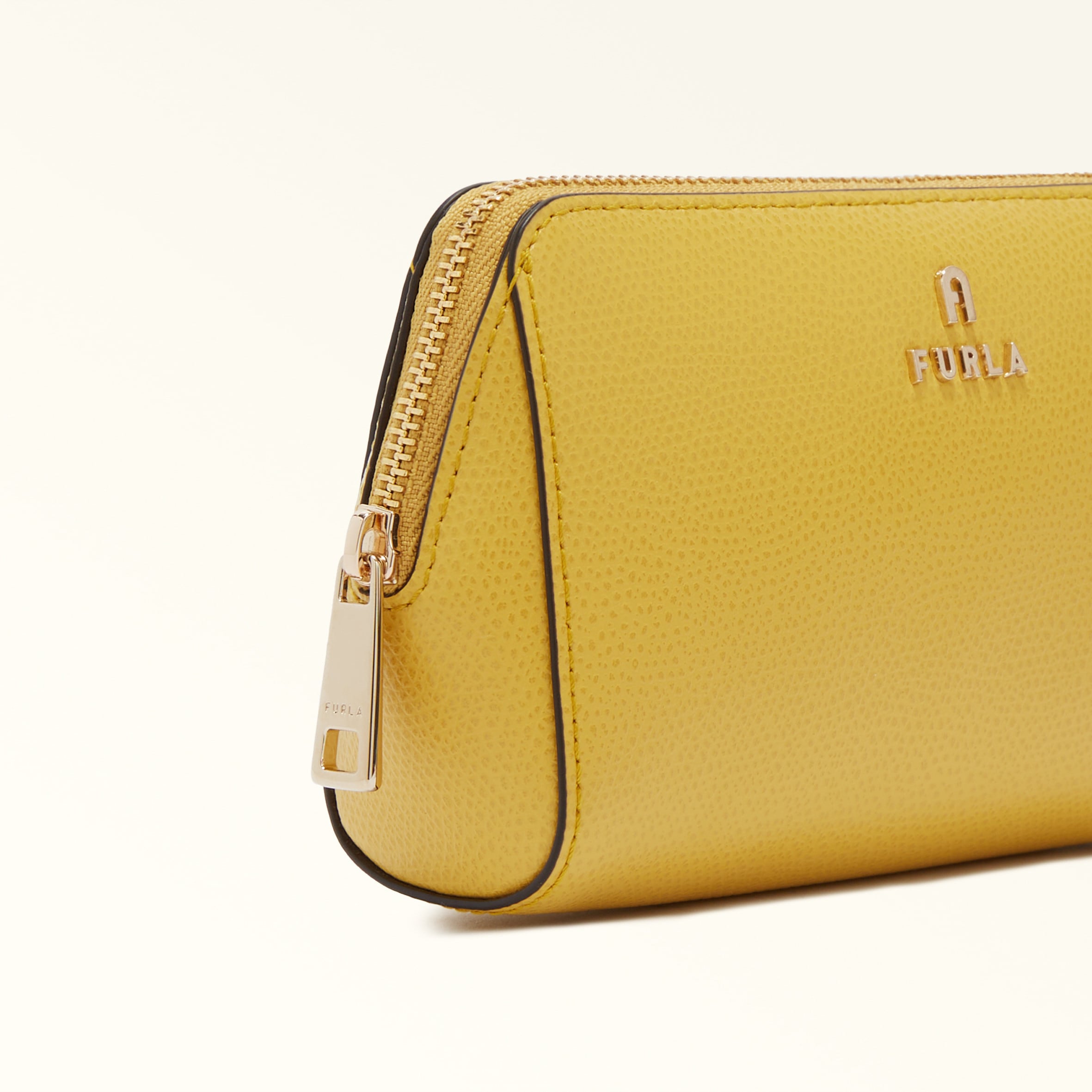 コスメティックケース HONEY Furla Camelia | Furla JP