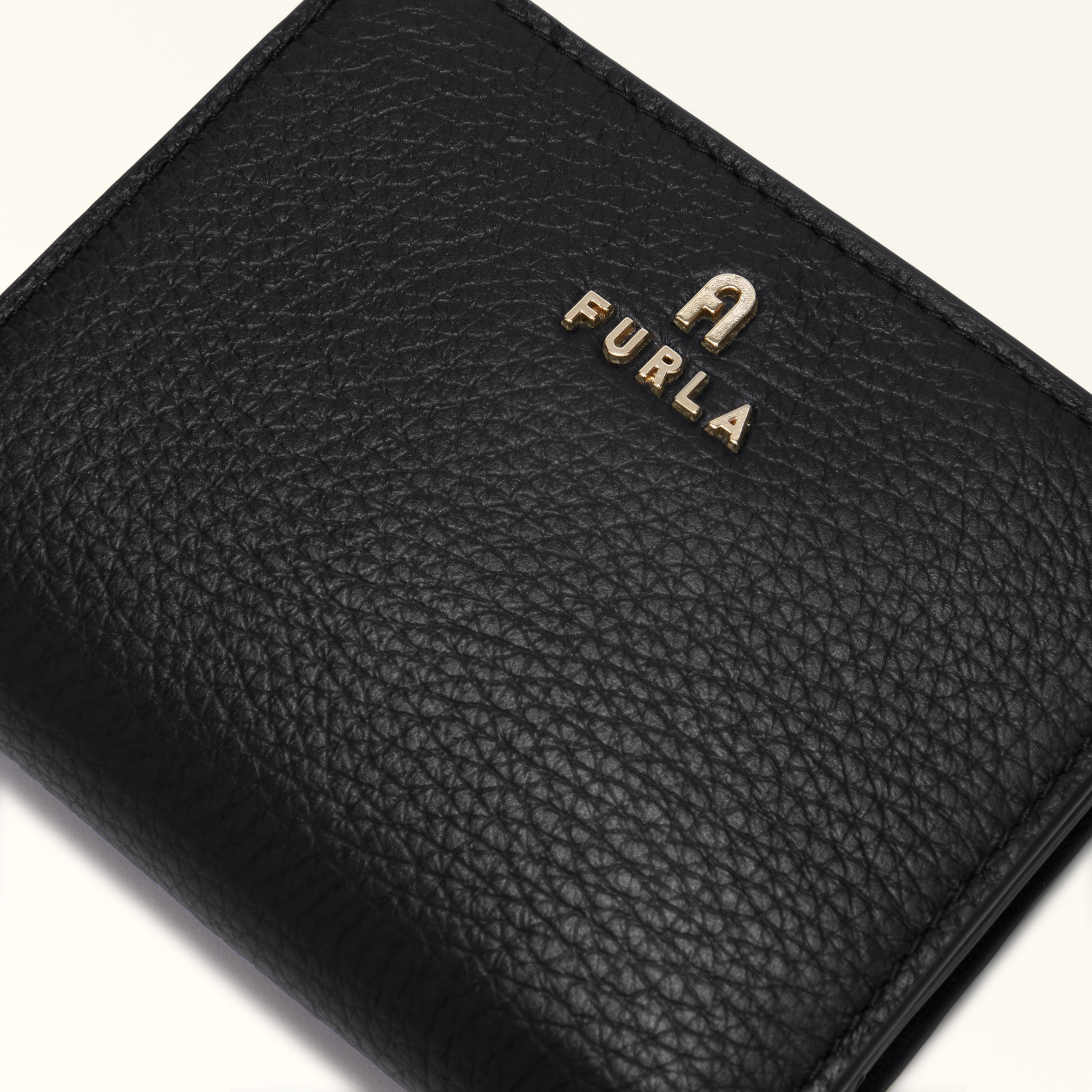 Compact Wallet S NERO Furla Camelia | Furla US