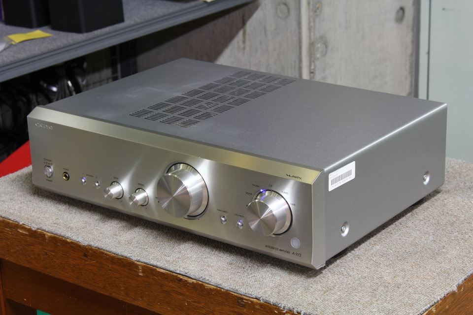 ONKYO A-973の仕様 オンキヨー/オンキョー 【中古】ONKYO プリメイン