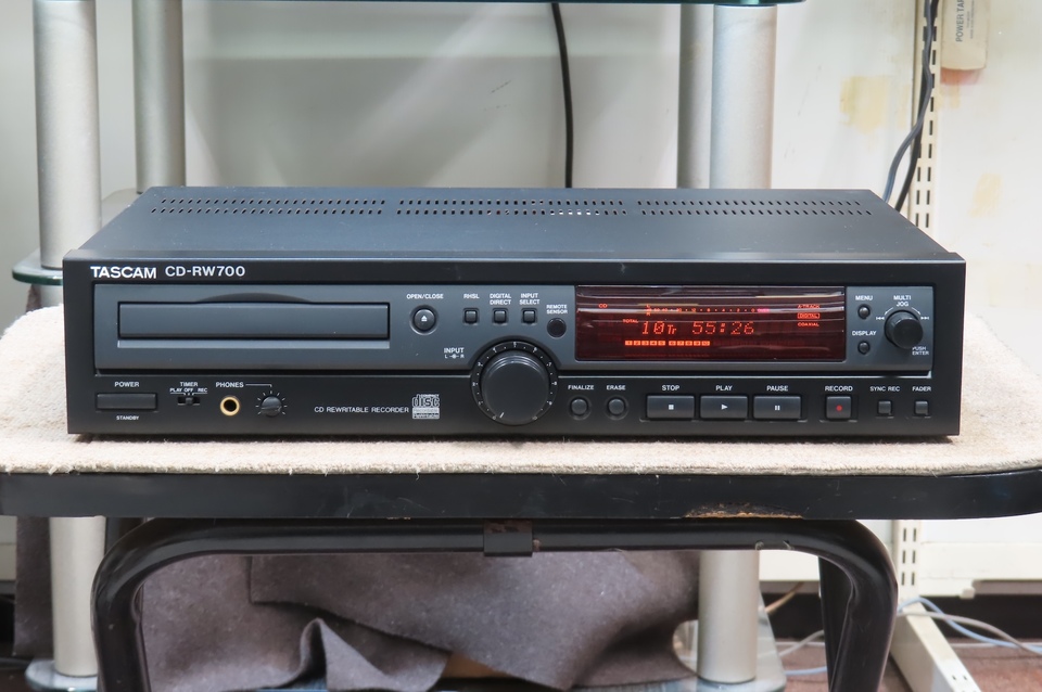 CD-RW700 TASCAM - HiFi-Do McIntosh/JBL/audio-technica/Jeff Rowland
