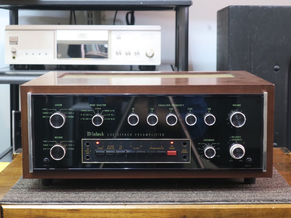 マッキントッシュC32プリアンプ当時定価¥780000 マッキントッシュC32