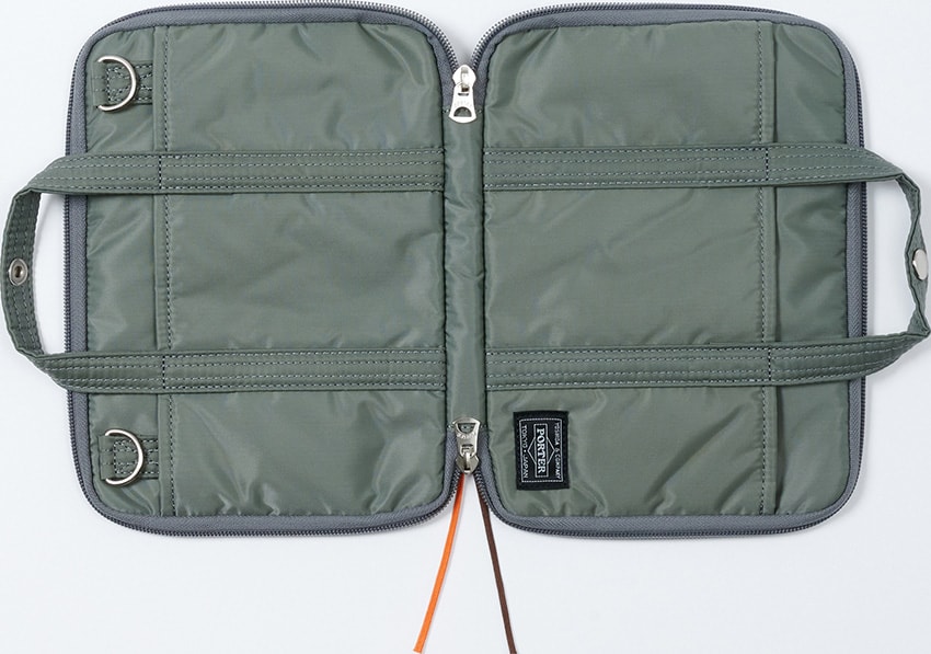 ほぼ日手帳 × ポーター」必需品も持ち運べるバッグ型の手帳ケースが