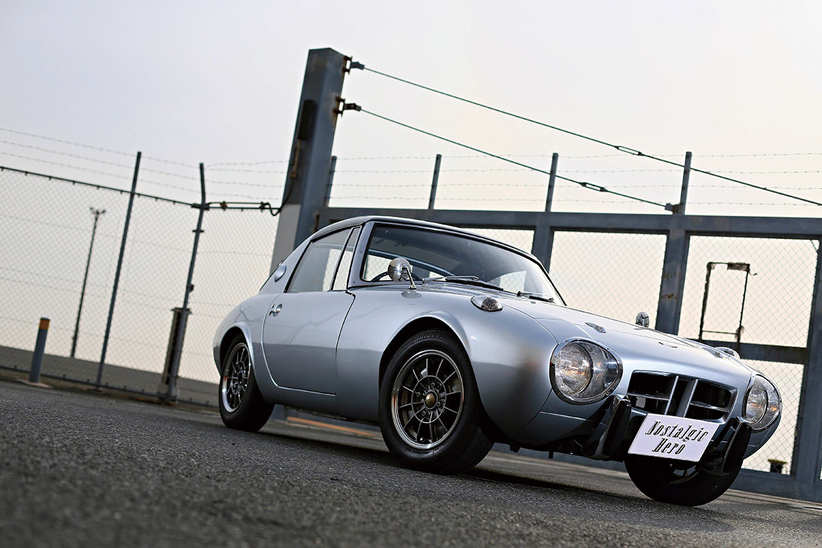 地球に優しいクルマというポリシーで作られた、車重580kgの本格派