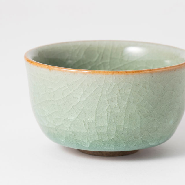 鍋島青磁 貫入ぐい呑み