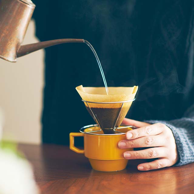 HASAMI ブロックマグ マスタード/ステンレスワイヤのコーヒー