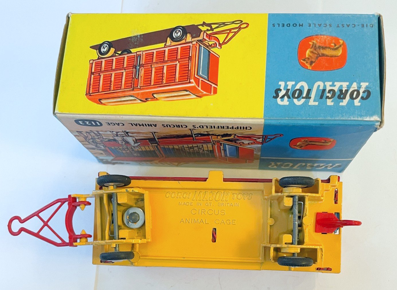 Boxed Corgi 1123 Chipperfield Circus Animal Cage — Tobias Toys