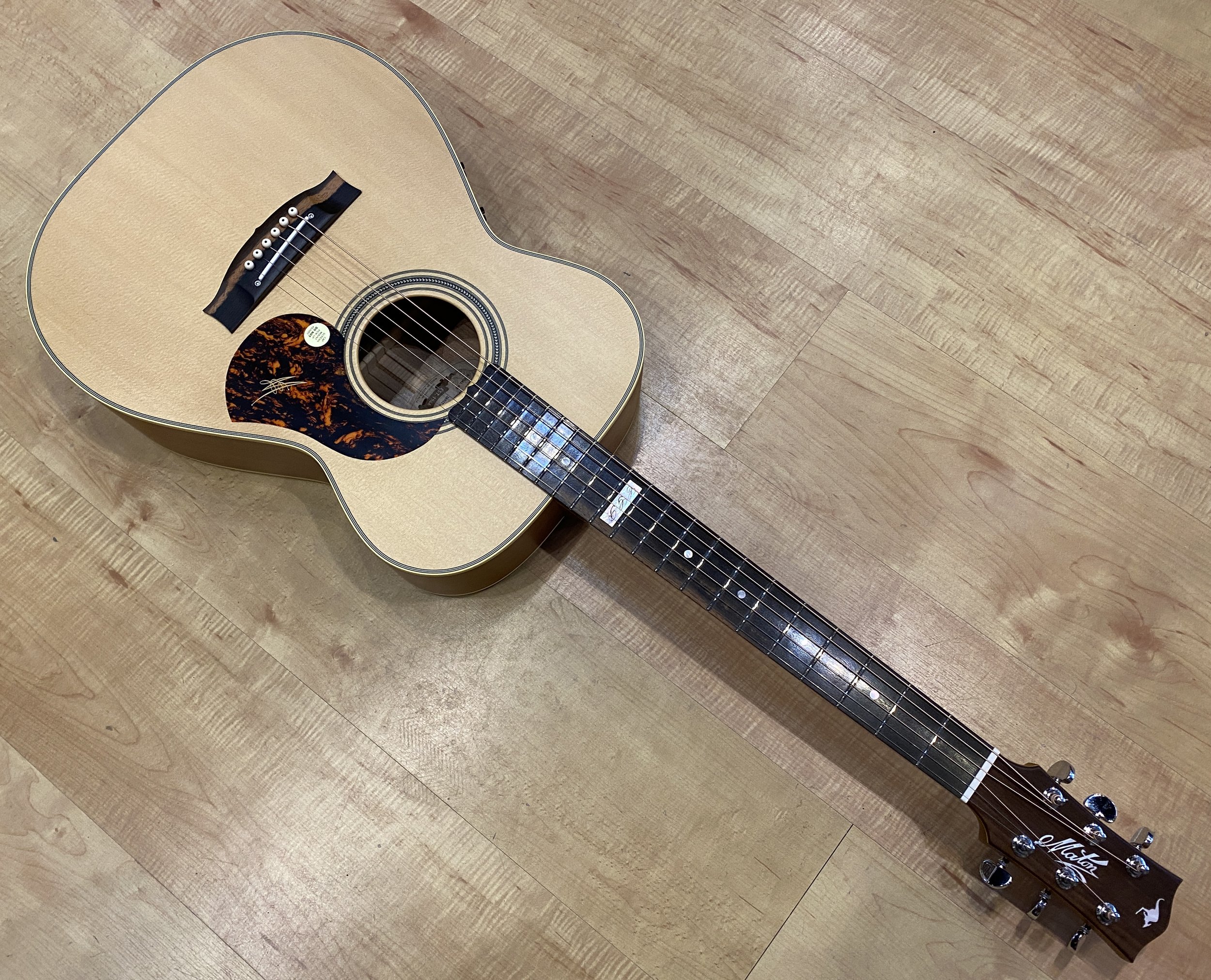 MATON GUITARSのM5500-LS TS MATON GUITARSのM5500-LS TS MATON