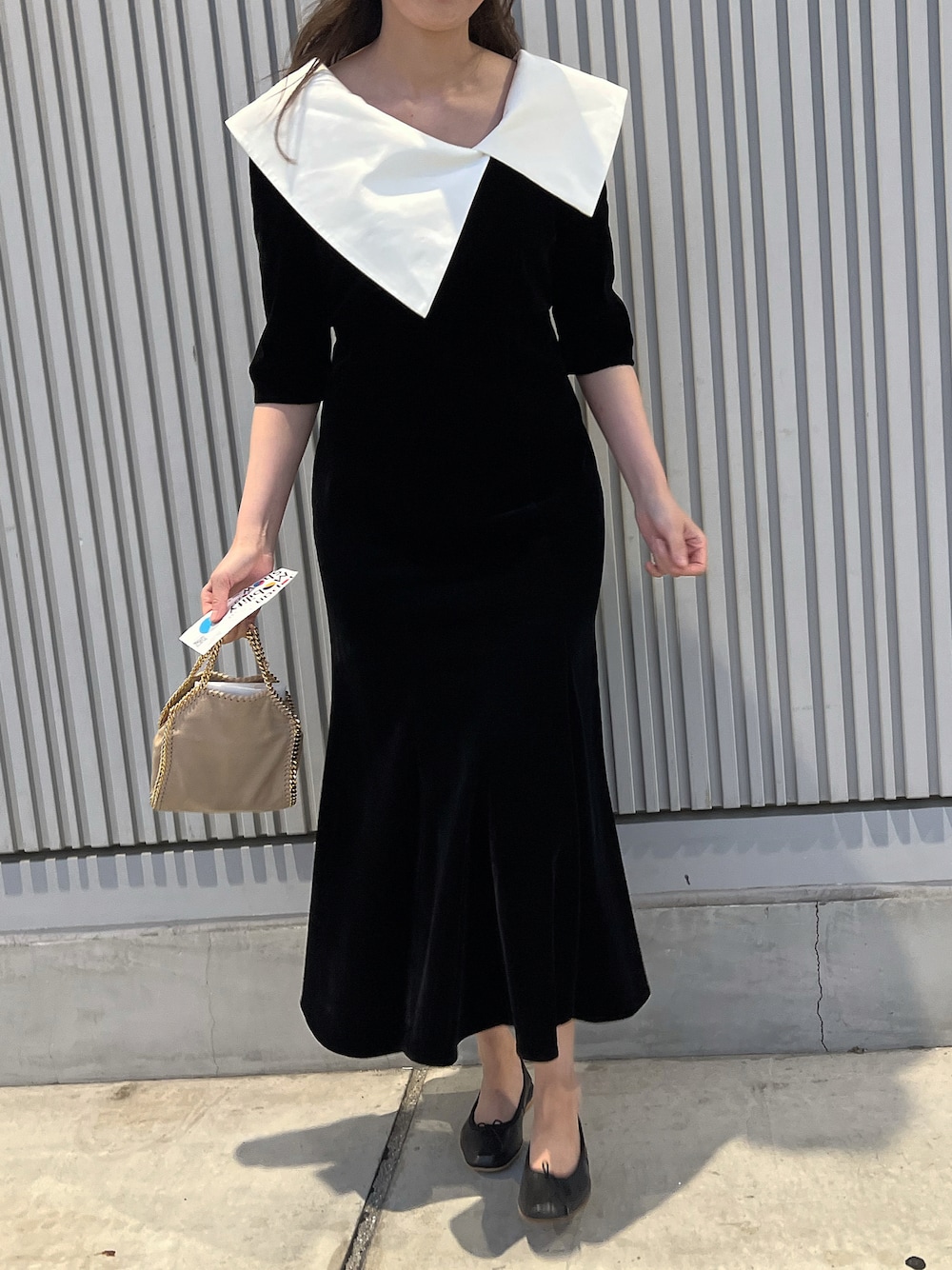 LEJA 配色アシンメトリービッグカラーベロアマーメイドシルエット