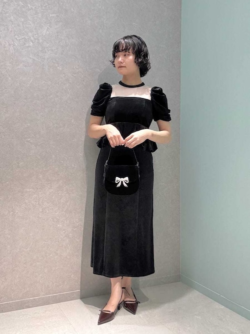 LILY BROWN（リリーブラウン） ドレス ペプラムベロアドレス