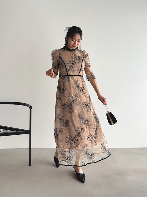 セール】【LEJA】配色パイピングプチハイネック花柄刺繍ラメレース