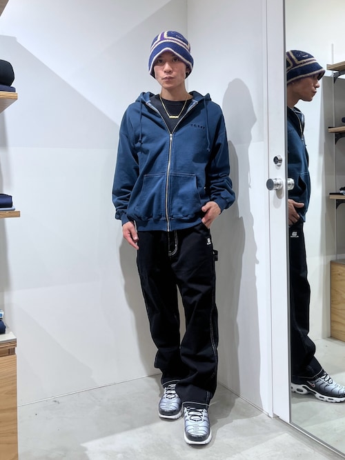 PIGMENT DYED EMBOSS LOGO ZIP HOODED SWEAT（パーカー）｜XLARGE