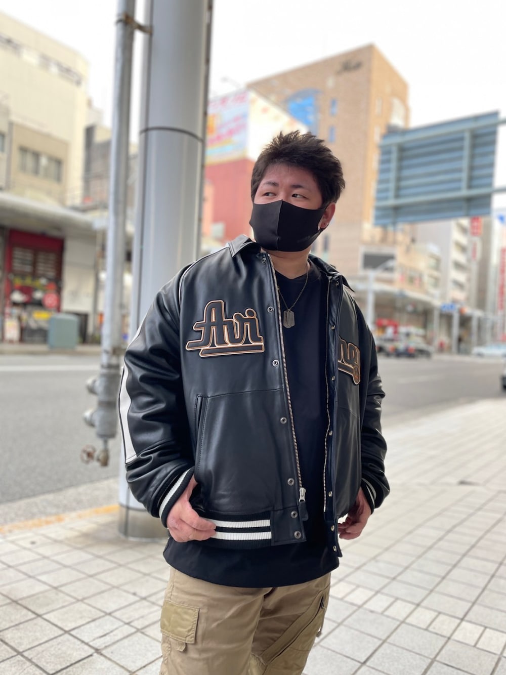 希少 AVIREX アーチロゴ レザージャケット スタジャン オールレザー 黒