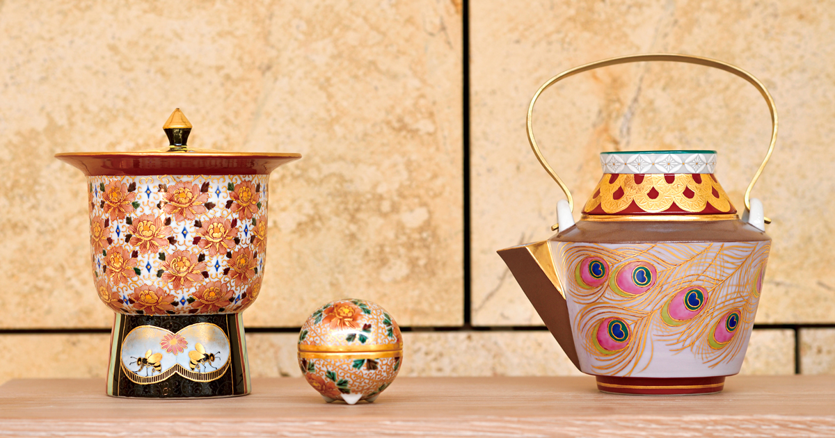 九谷焼 錦山窯三代 人間国宝 吉田美統 ヒワ香釉裏金彩芙蓉香炉 木