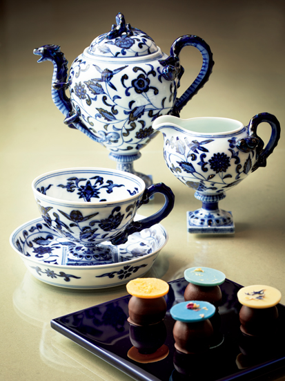 深川製磁】有田焼の伝統 日本の名窯 宮内庁御用達 深川製磁 染付山水絵