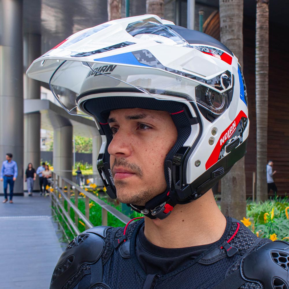 Capacetes e Equipamentos para Motociclistas | Segurança