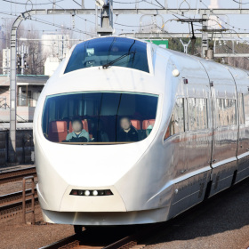 とれいゆ つばさ 山形～上野間（ツアー）（2022年3月12日） - 鉄道コム