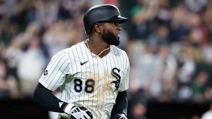 Luis robert MLB ルーキー white sox 村上 Mets, Reds Receive Major