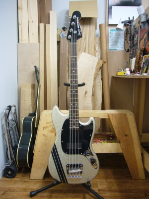 □Squier 「Mikey Way Mustang Bass」 ピックアップの交換 | ギター