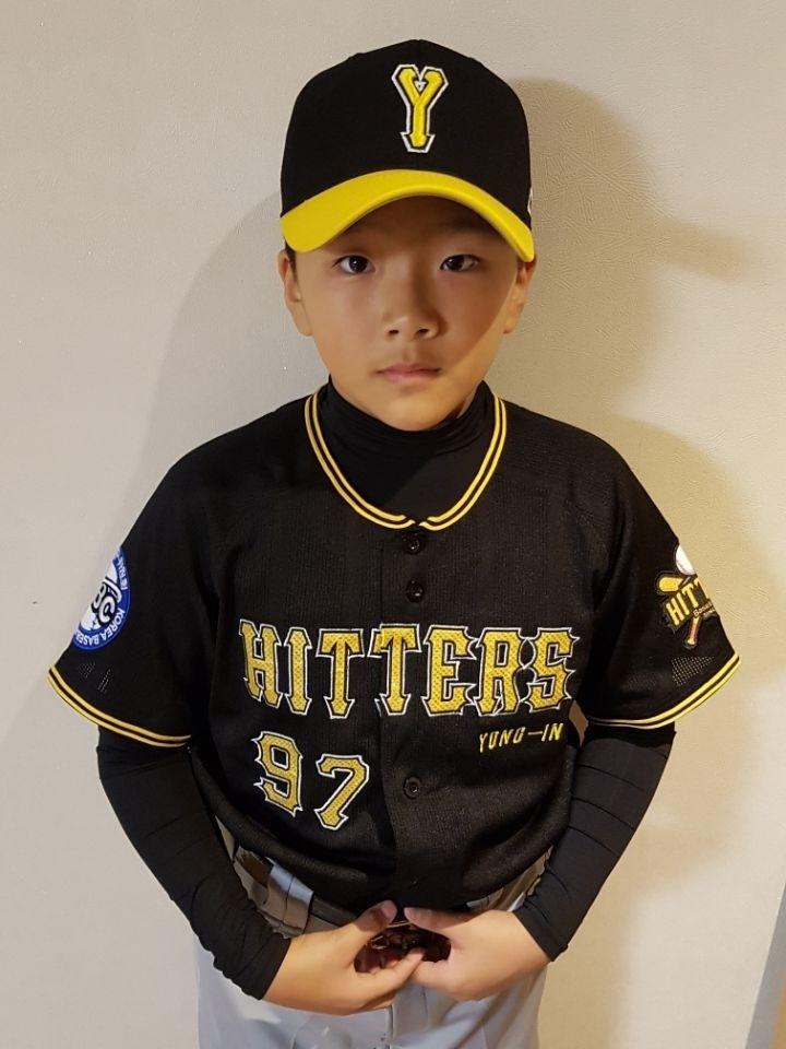 BOYNEXTDOORメンバー・WOONHAK（ウンハク）「SBS人気歌謡」MC時の