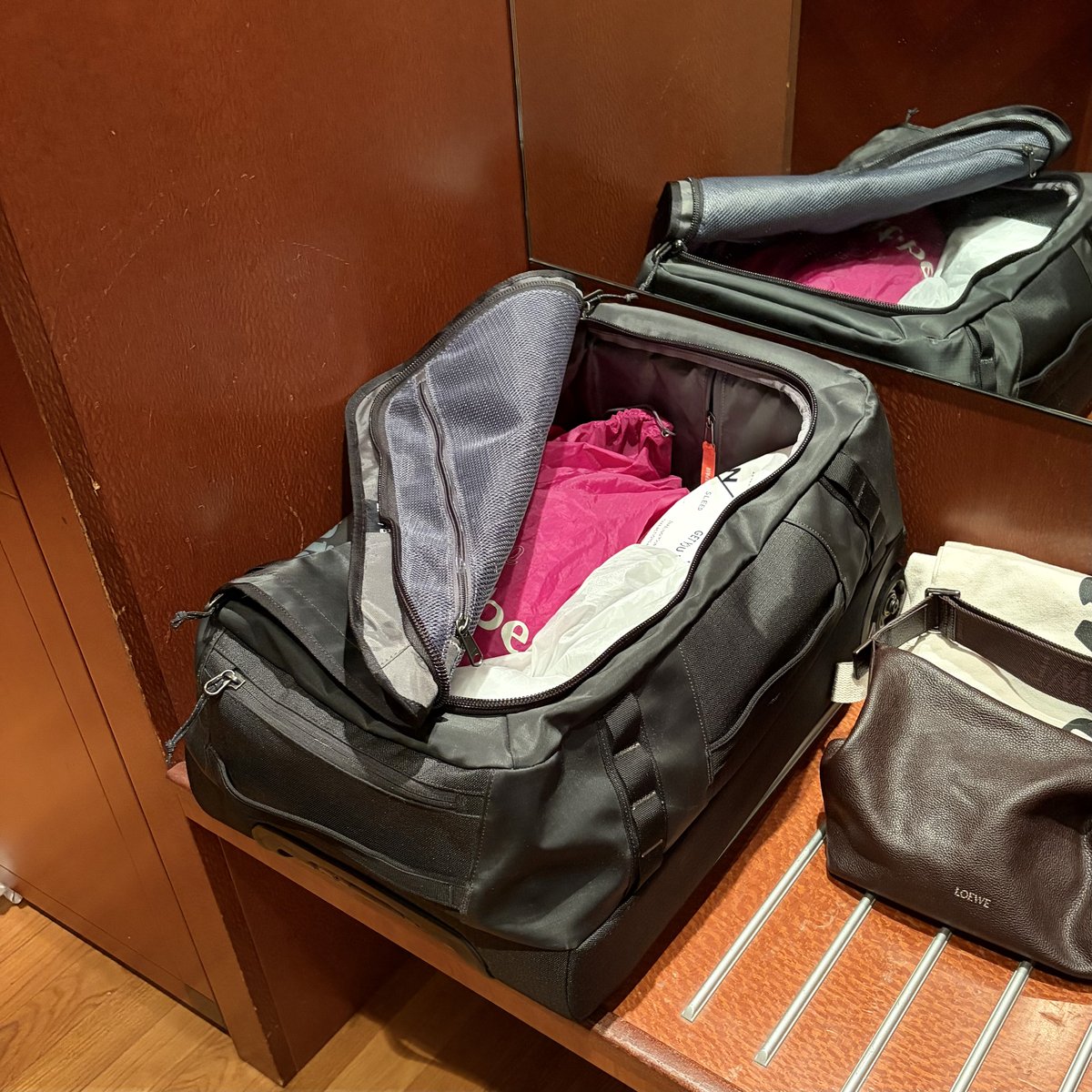 パタゴニア】のキャリーケースは2輪でも満足度最高！ - スモール