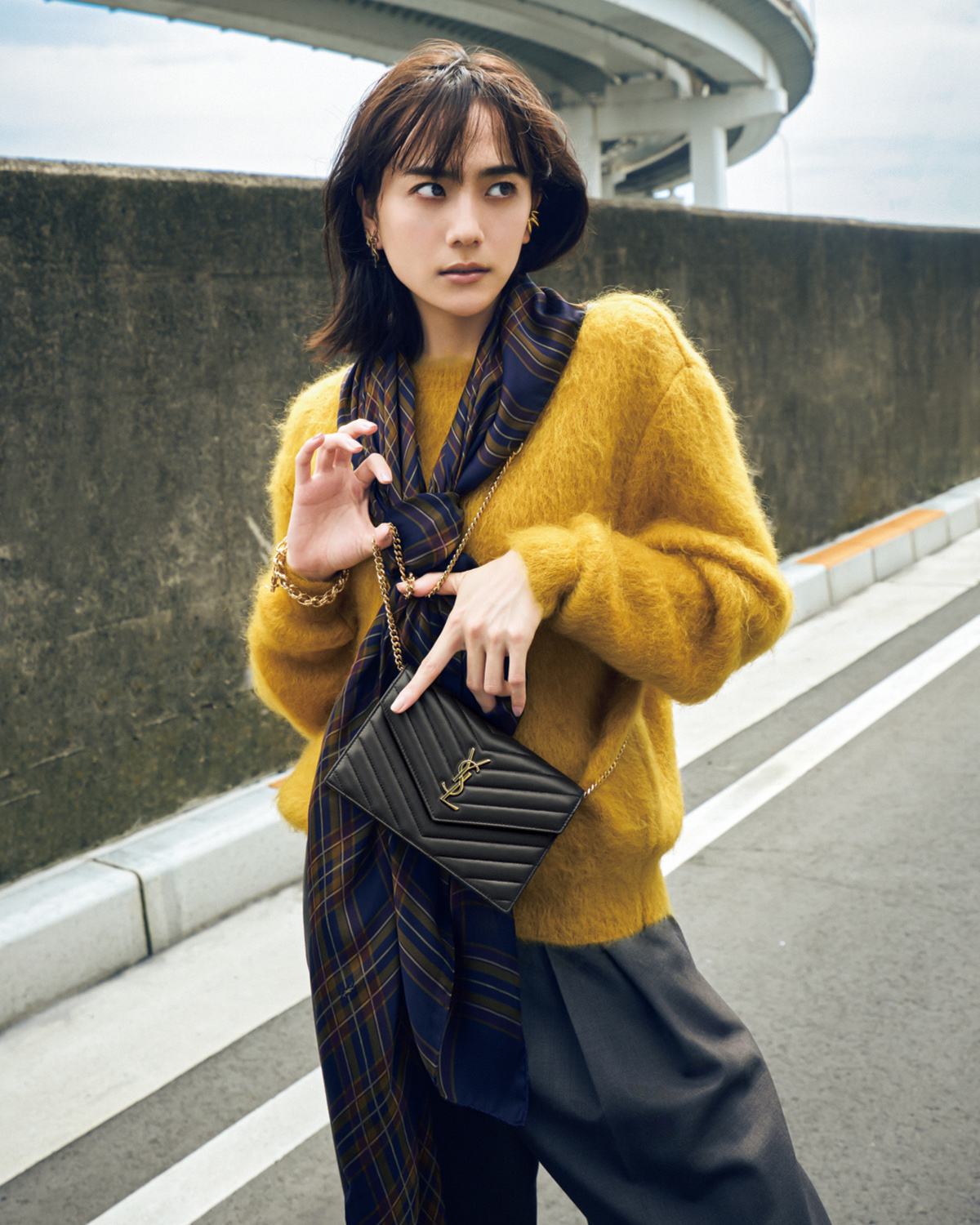 松井愛莉も惚れた【サンローランのウォレット】秋の新定番はこれ