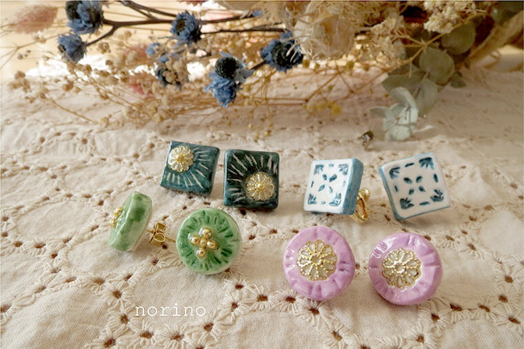 ハンドメイド陶製ブローチ