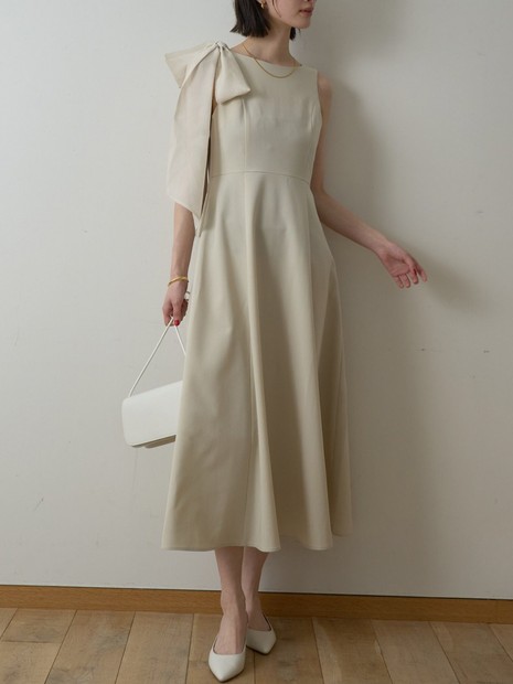 一部店舗限定】肩リボンロングワンピース｜OUTLET / アウトレット