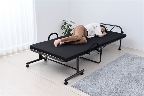 YAMAZEN 折りたたみメッシュベッド ハイタイプ | イオンスタイル