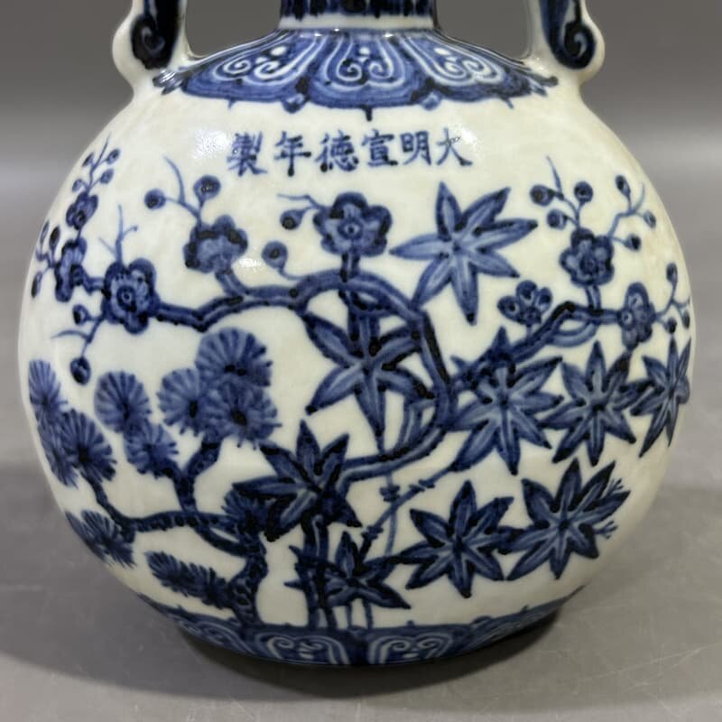 宣德青花抱月瓶太绝了！古董界天花板，保真老货颜值爆表🔥-仿古瓷器