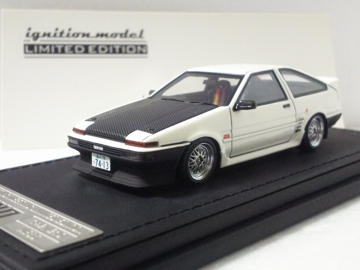 イグニッションモデル 1/18 トヨタ AE86 土屋圭市