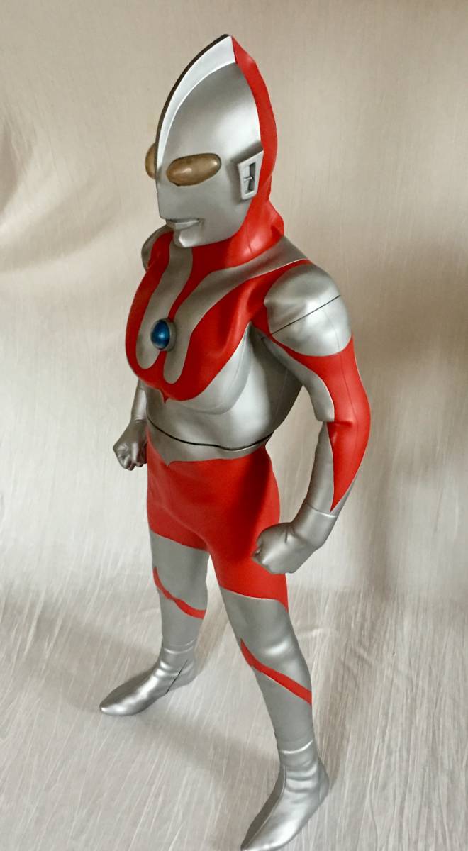 海洋堂 ハイパーソフビ ウルトラマン 80cm フィギュア 【公式通販】