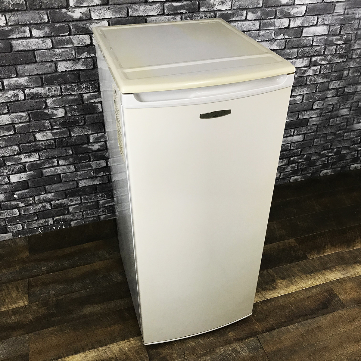 冷凍庫富士通110l