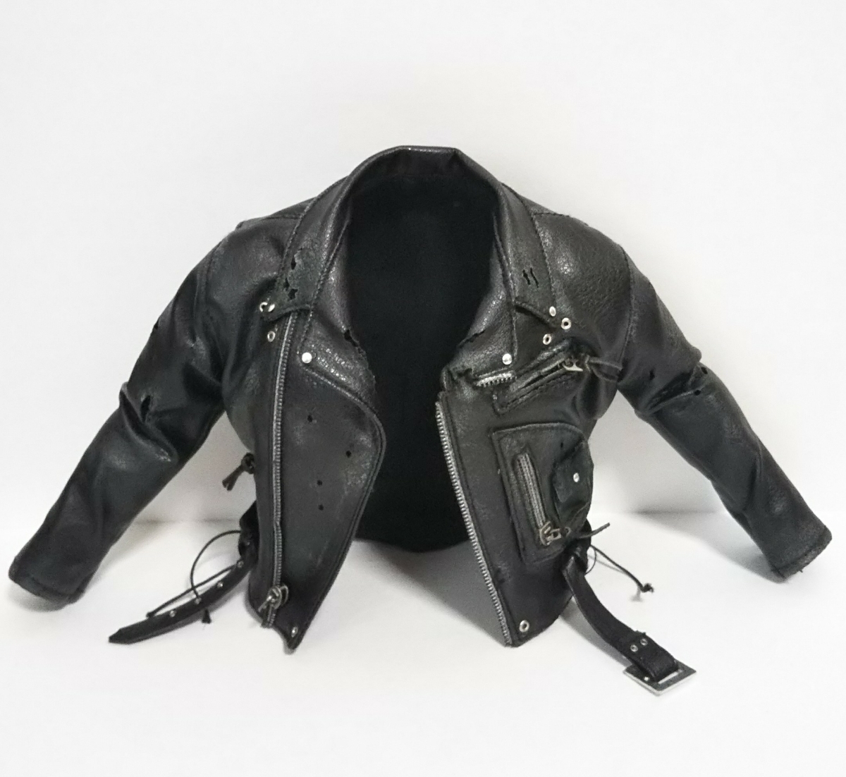 ホットトイズ ターミネーター T-800バトルダメージ 本革ジャケット+