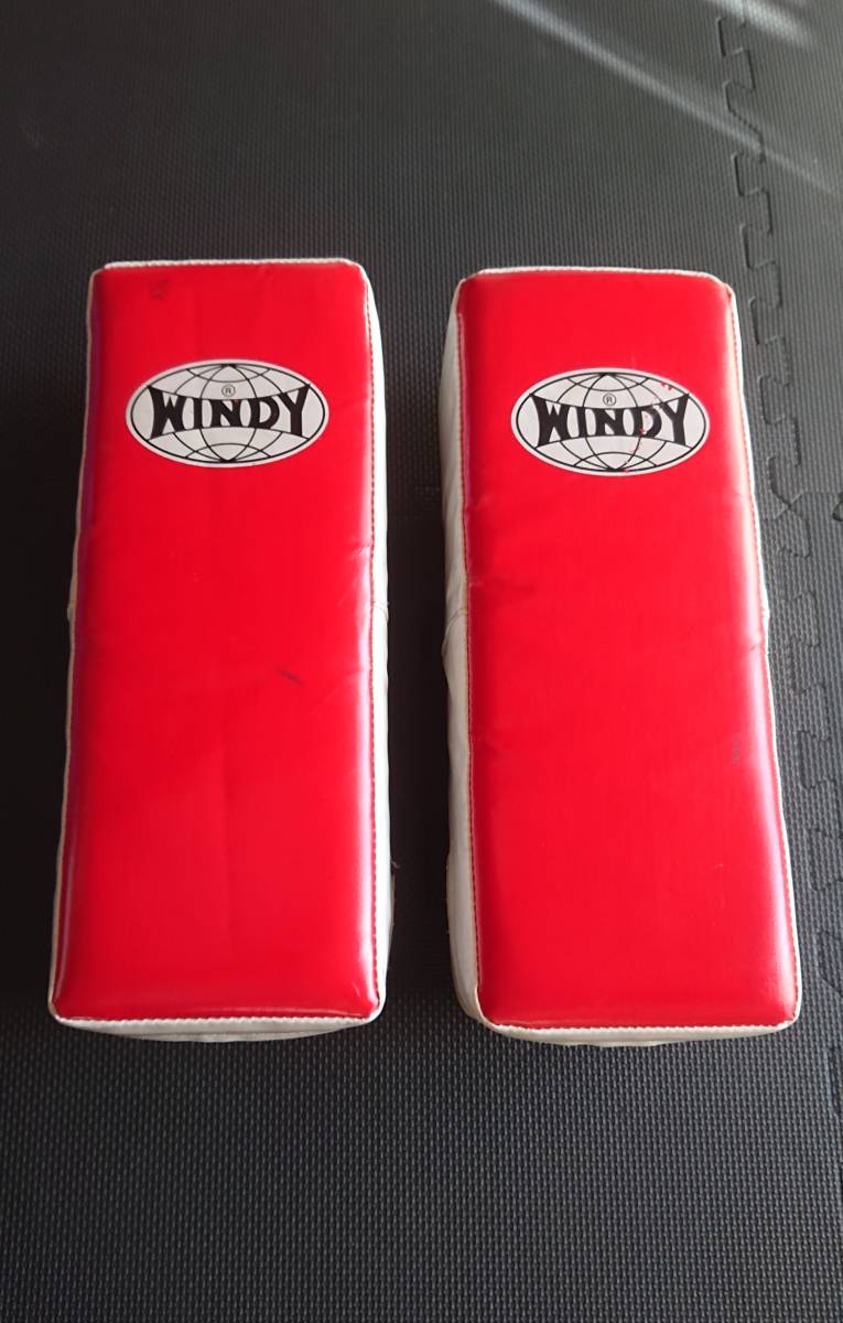 WINDY KP-8 パンチミット 赤/白 プロ仕様 ミット キックボクシング