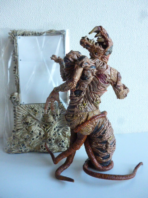 ブレアモンスター 映画遊星からの物体x ジョンカーペンター 最安値