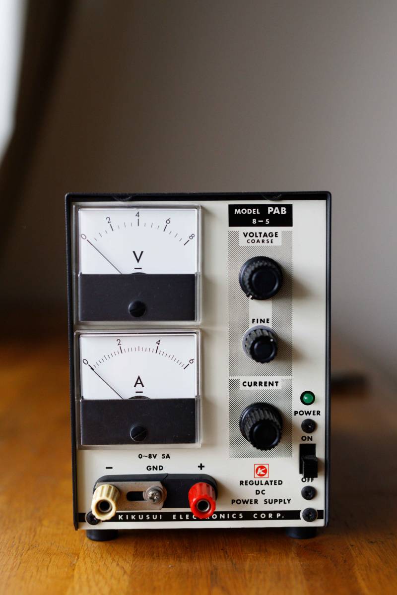 じぃじ 電源菊水 PAD 0〜35V 30A 連続フル使用可 じぃじ 電源菊水 PAD