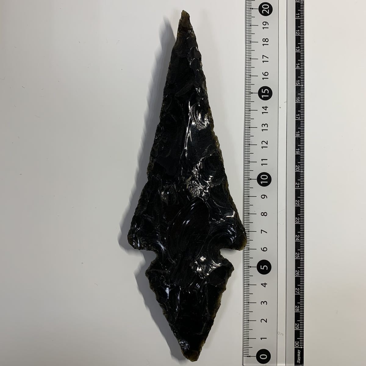 原始人 尖頭器 a ポイント 石器 槍 サヌカイト模写