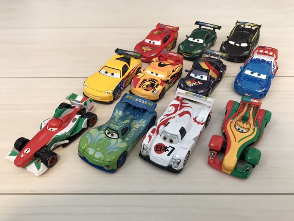 トミカディズニーカーズ2台 2787)トミカ カーズ 2 ワールド グランプリ