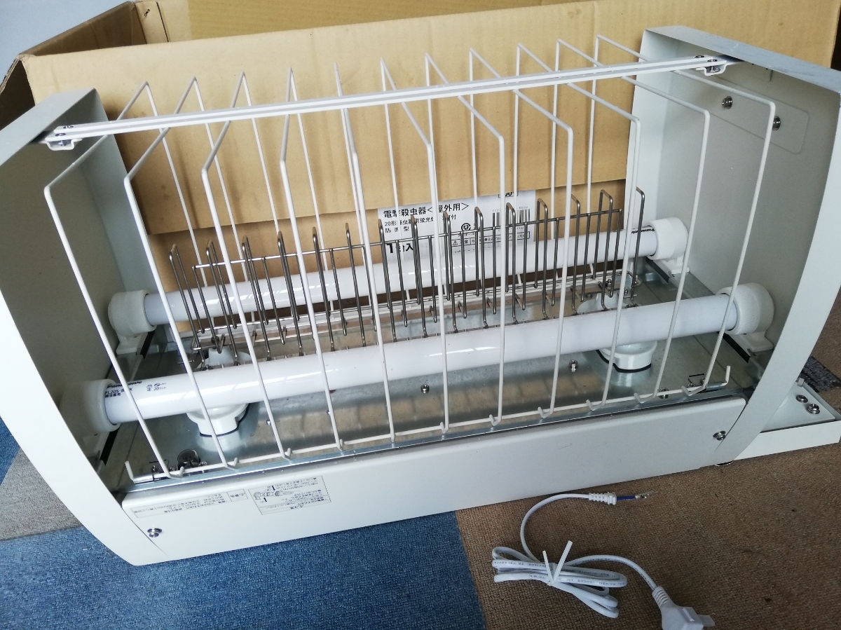 Panasonic 電撃殺虫器 YF22871KGL 100V+コン柱用取付金具 Panasonic