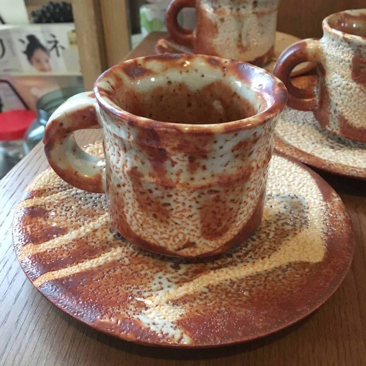 人気のうー特価』志野焼北山窯カップ&ソーサー5客