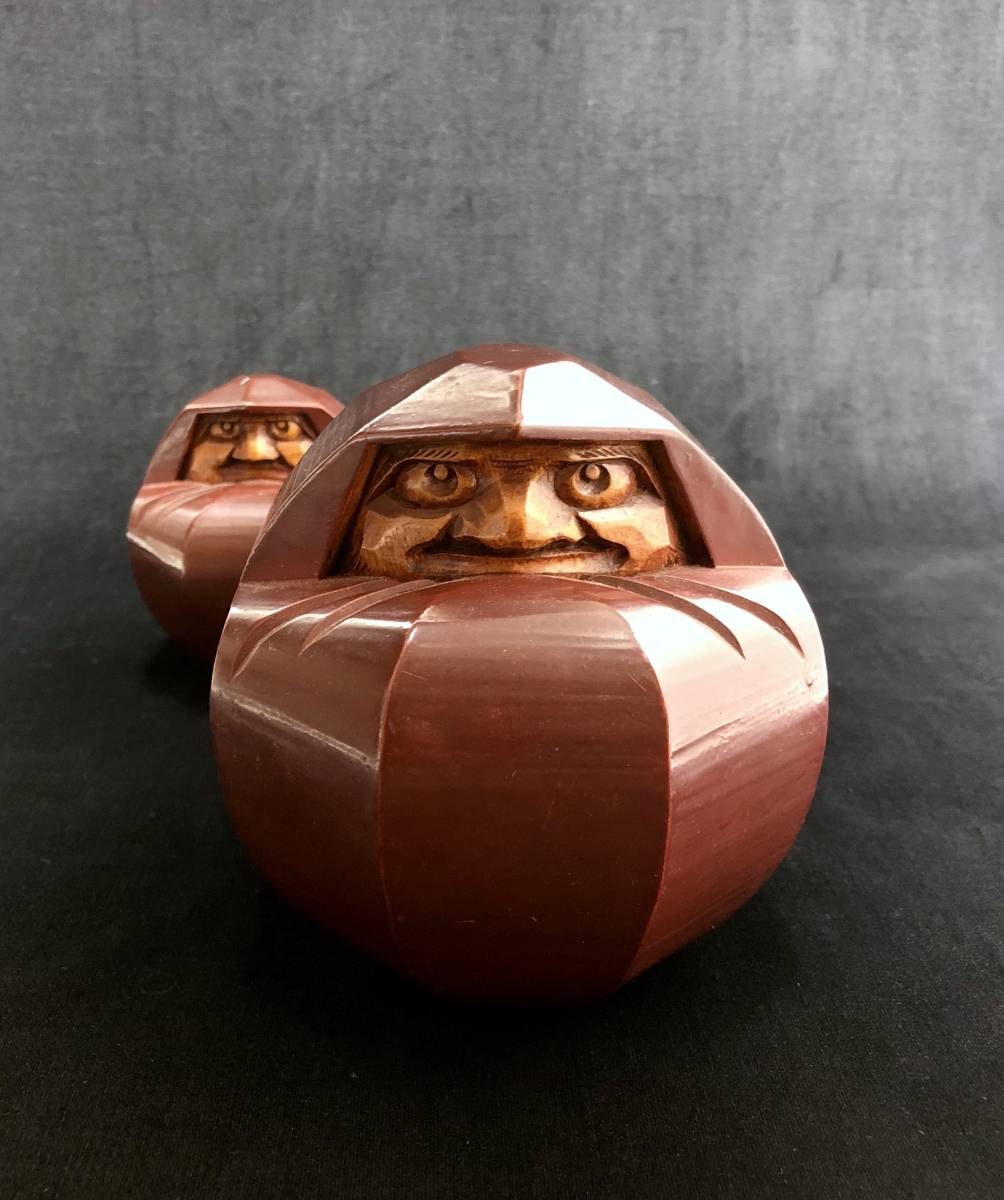 達磨 木彫 山中象堂 朱ヘタリ達磨 中 - メルカリ 達磨 木彫 山中象堂 朱