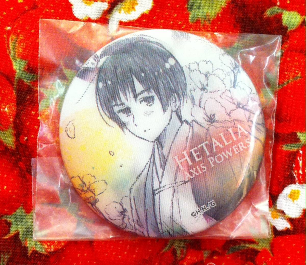 ヘタリア アニメガ限定 チェンジング缶バッジ 日本だらけですよっ