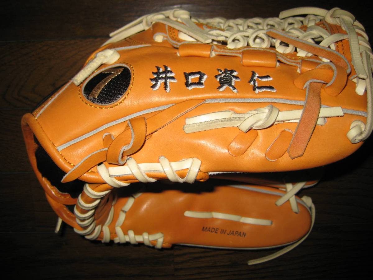 千葉ロッテ井口サインと、バッティンググローブ 井口資仁選手使用