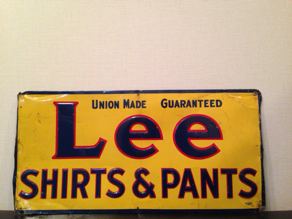 リー Lee 看板 687㎜