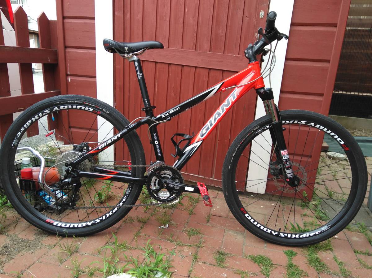 Giant マウンテンバイク 26インチ 赤