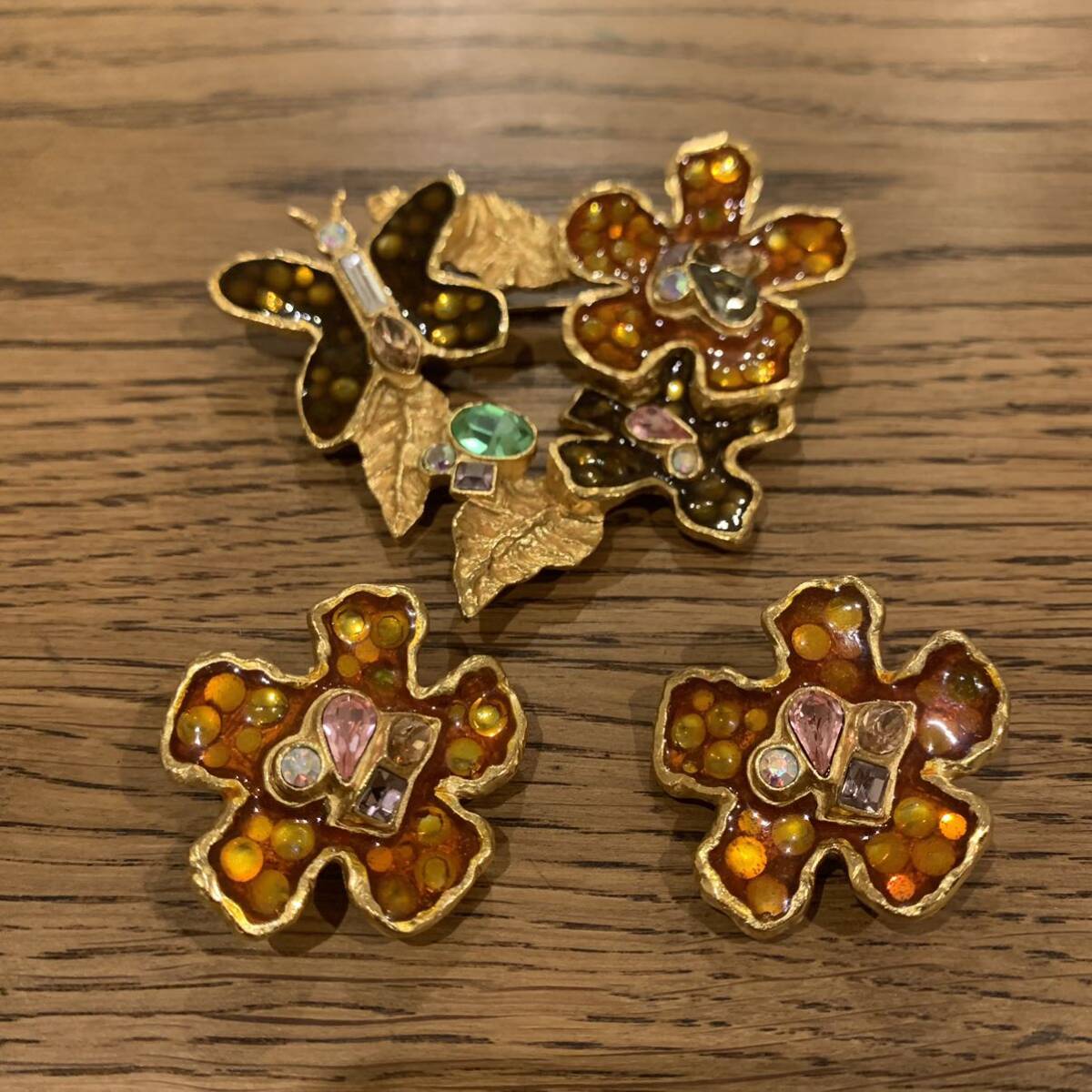 クリスチャンラクロア ゴールドブローチ 大 ヴィンテージ バロック風