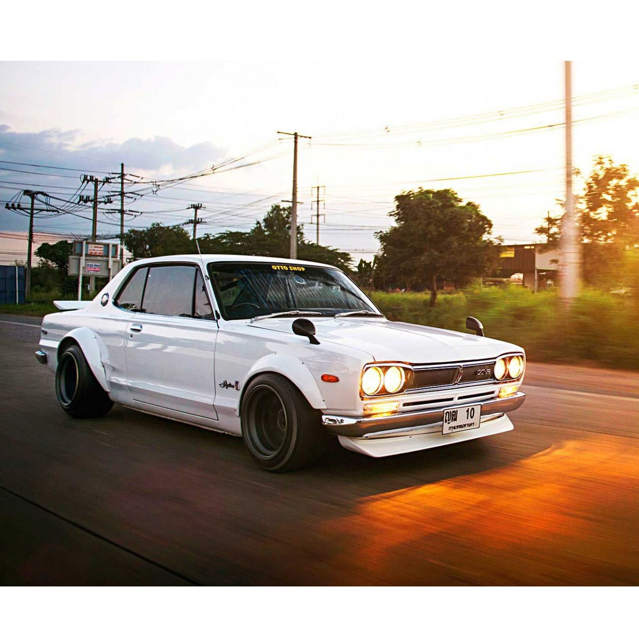 新品未開封】京商Nissan Skyline 2000GT-R Tuned Kyosho RC 1/28 Mini