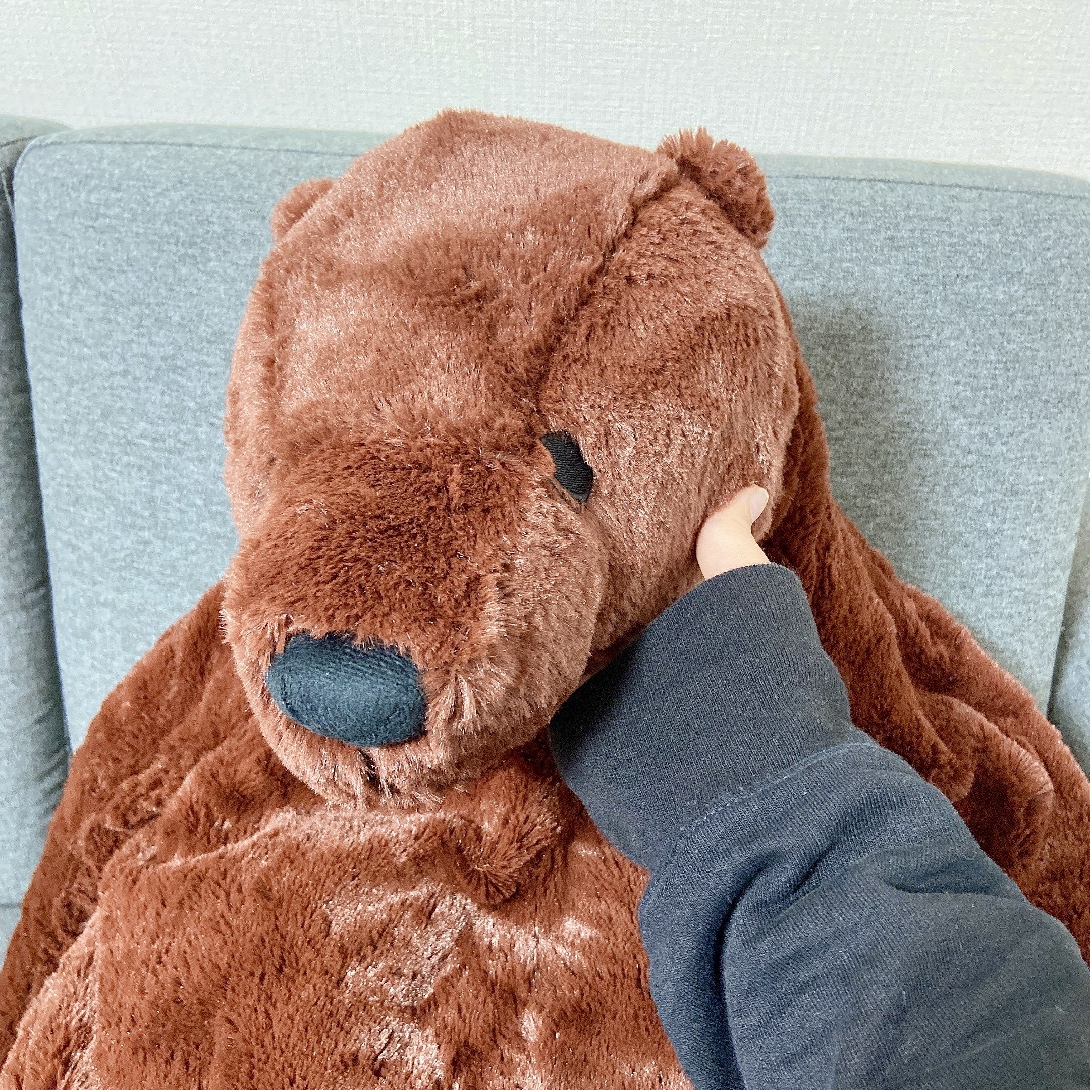 子供の夢じゃん…！IKEAでみつけた「巨大クマちゃん」可愛すぎて思考