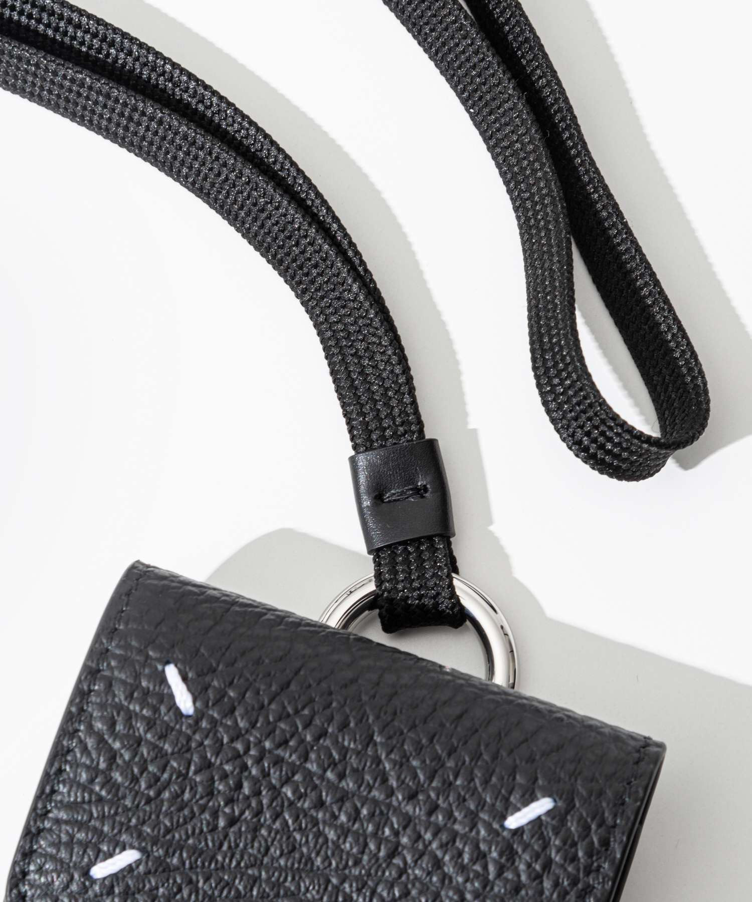 メゾン マルジェラ MAISON MARGIELA SA1VZ0022 P6421 イヤホンケース