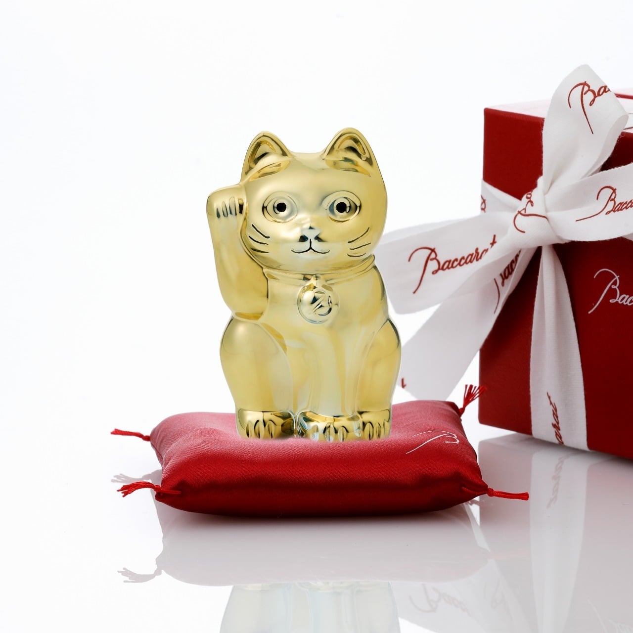 Baccarat バカラ まねき猫 ゴールド 10cm 座布団付き 名入れ彫刻代込み
